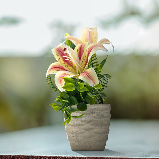 Artificial lily flowers