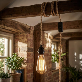 Lampa wisząca 2M Plug In z przewodem konopnym, włącznikiem i oprawką, czarna ~3870