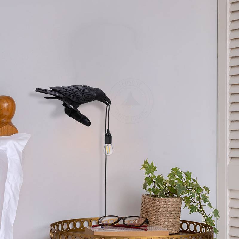 Black Wall Lamp On the Left Resin Bird Wall sconce-App 4