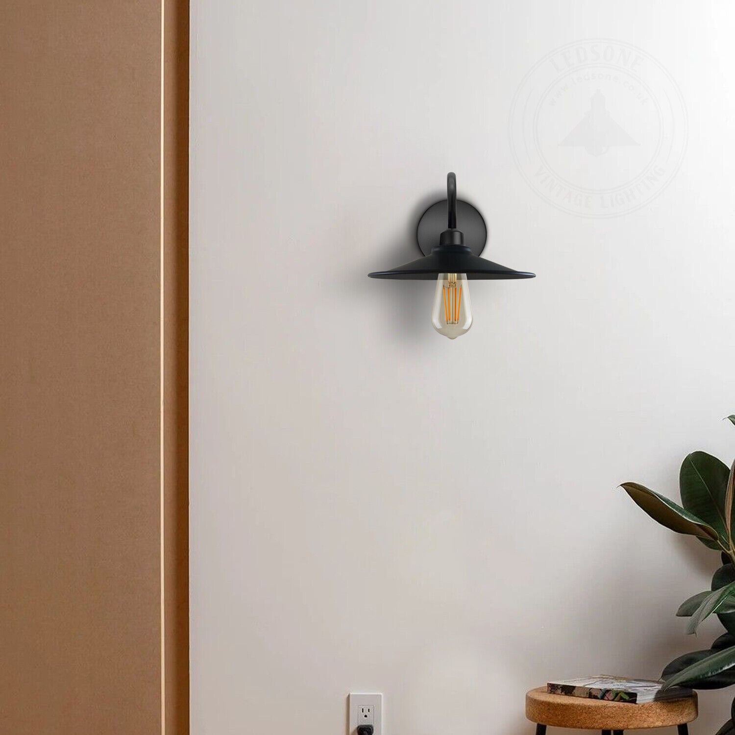  black wall sconce