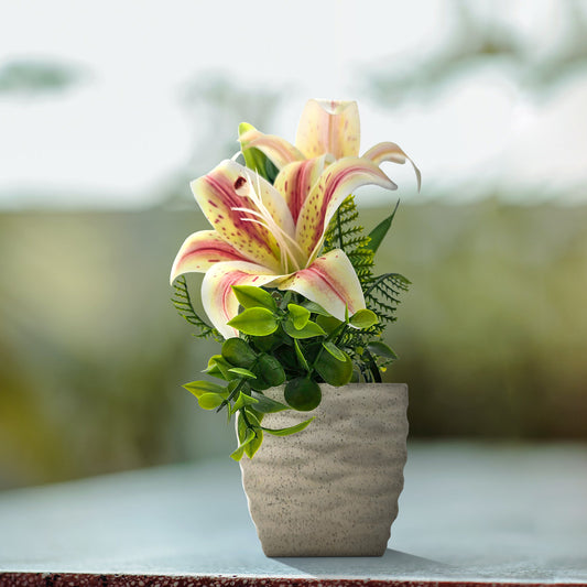 Artificial lily flowers 