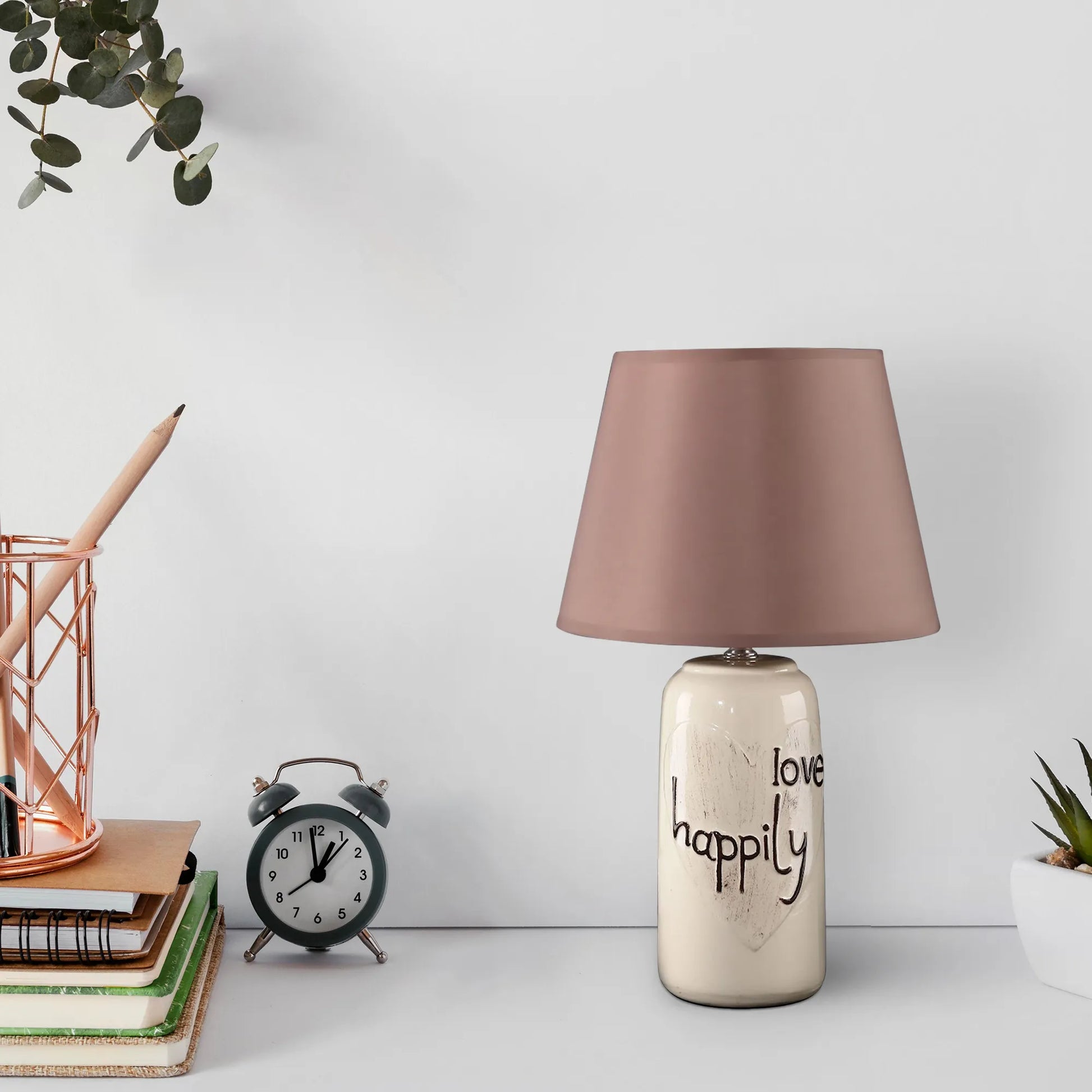 love happily word Test table lamp light 