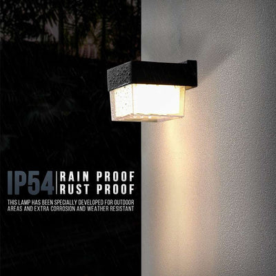 Modern 7W LED outdoor wall light suitable for patio and porch
